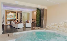 Halanus Hotel And Resort