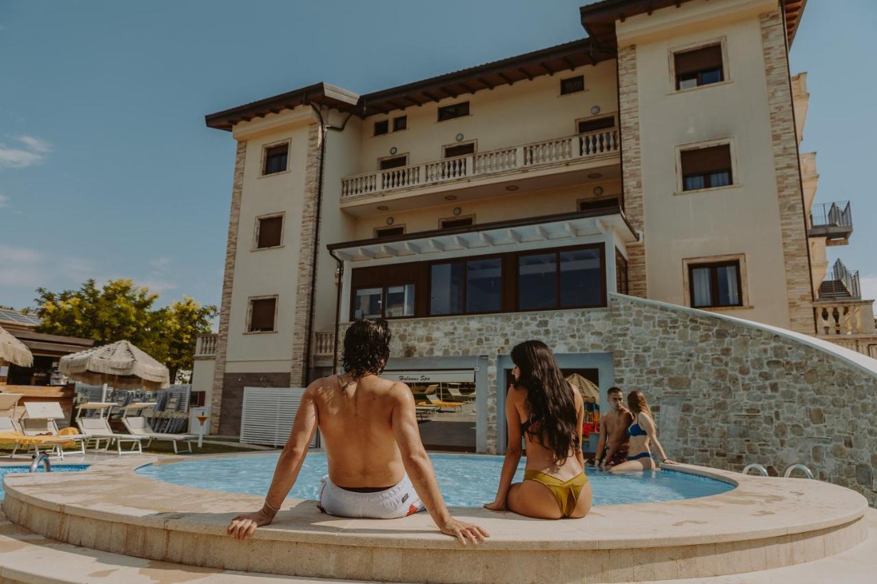 Halanus Hotel And Resort Alanno Esterno foto