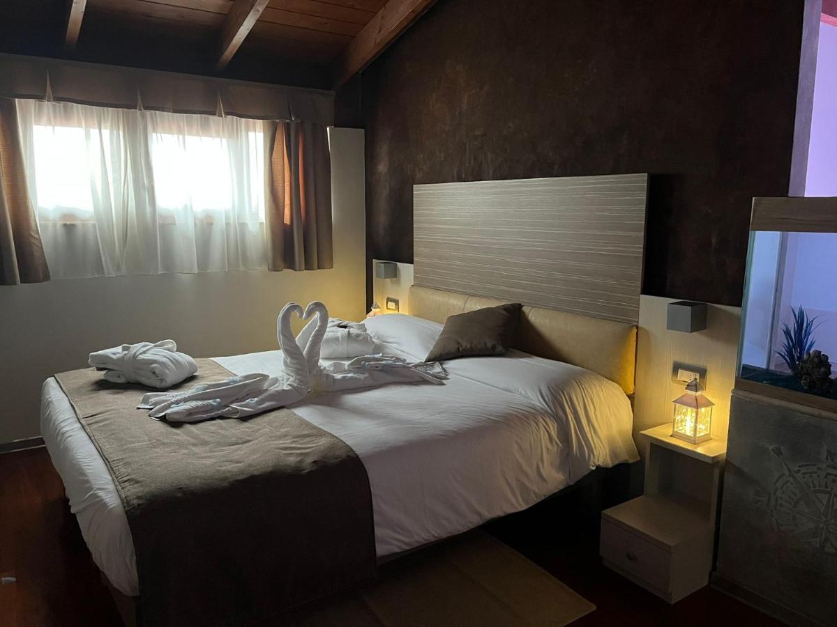 Halanus Hotel And Resort Alanno Esterno foto