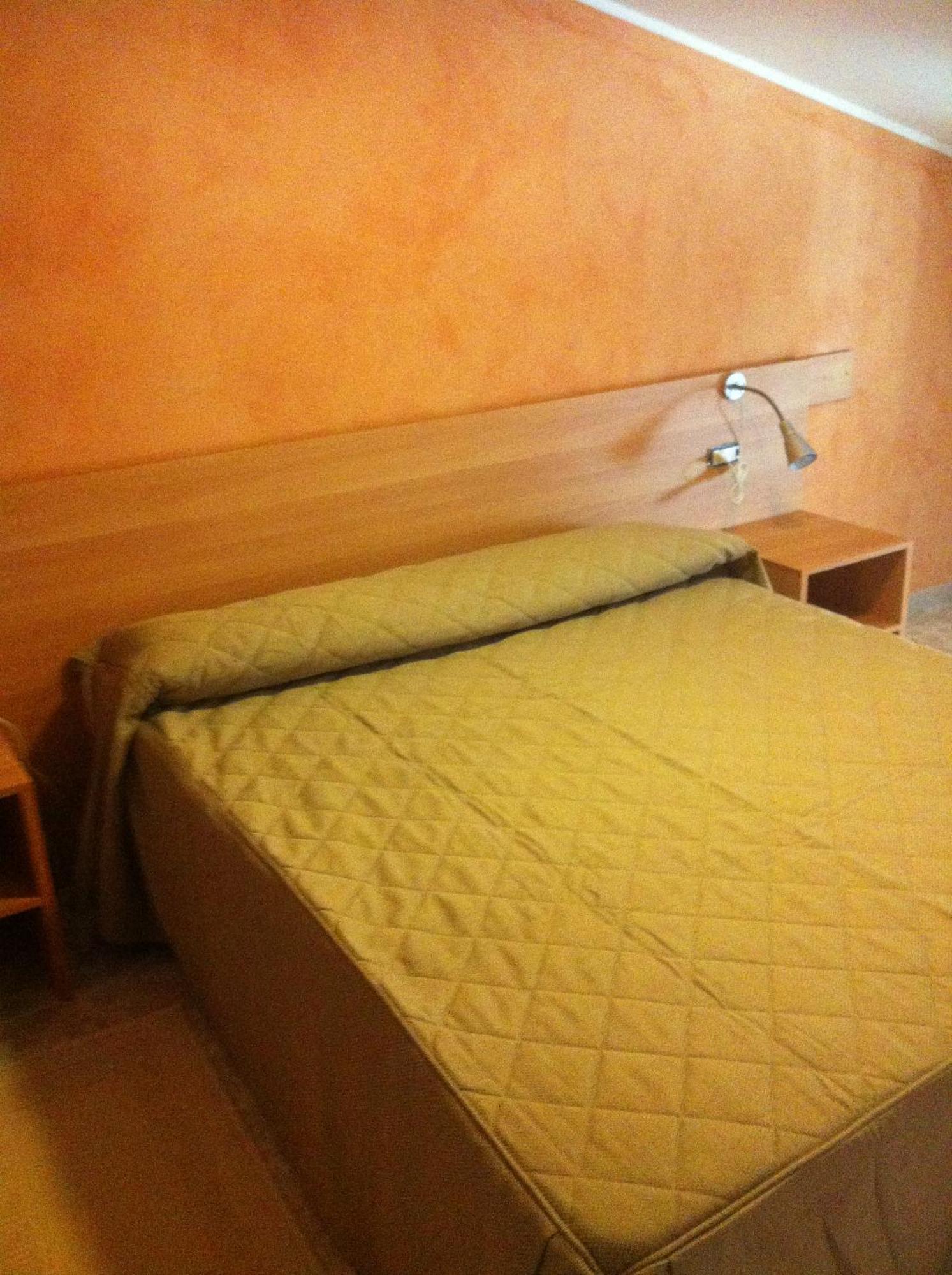 Halanus Hotel And Resort Alanno Esterno foto