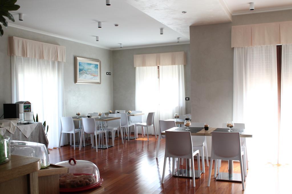 Halanus Hotel And Resort Alanno Esterno foto