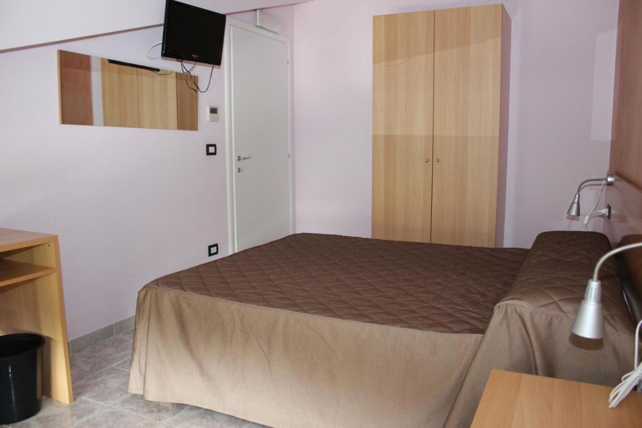 Halanus Hotel And Resort Alanno Esterno foto